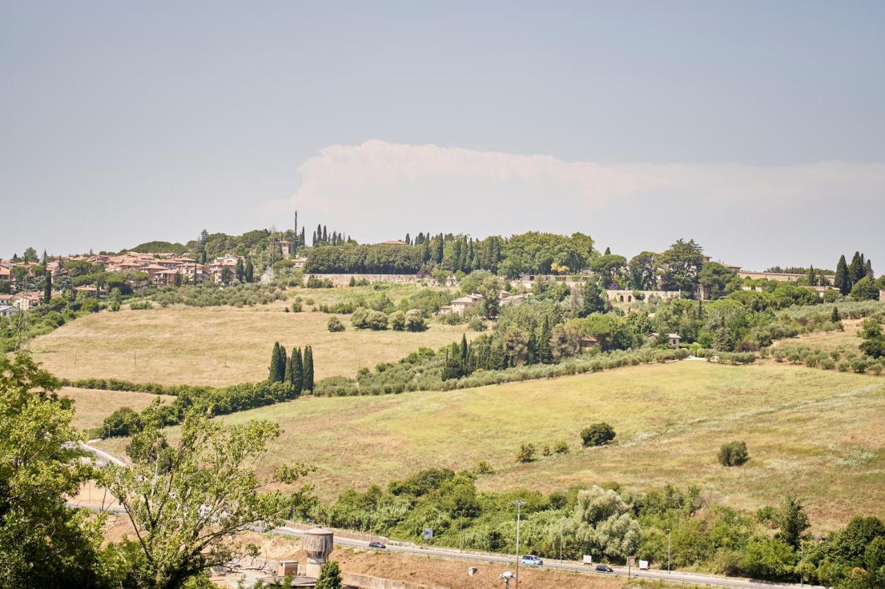 Azure Spot In Siena Centre - Apt Centrale Con Balcone 外观 照片